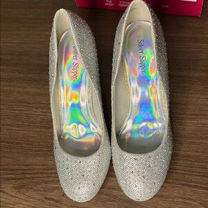 NWT Silver Slipper Sparkling Glitter/Gem Pumps - Size 9